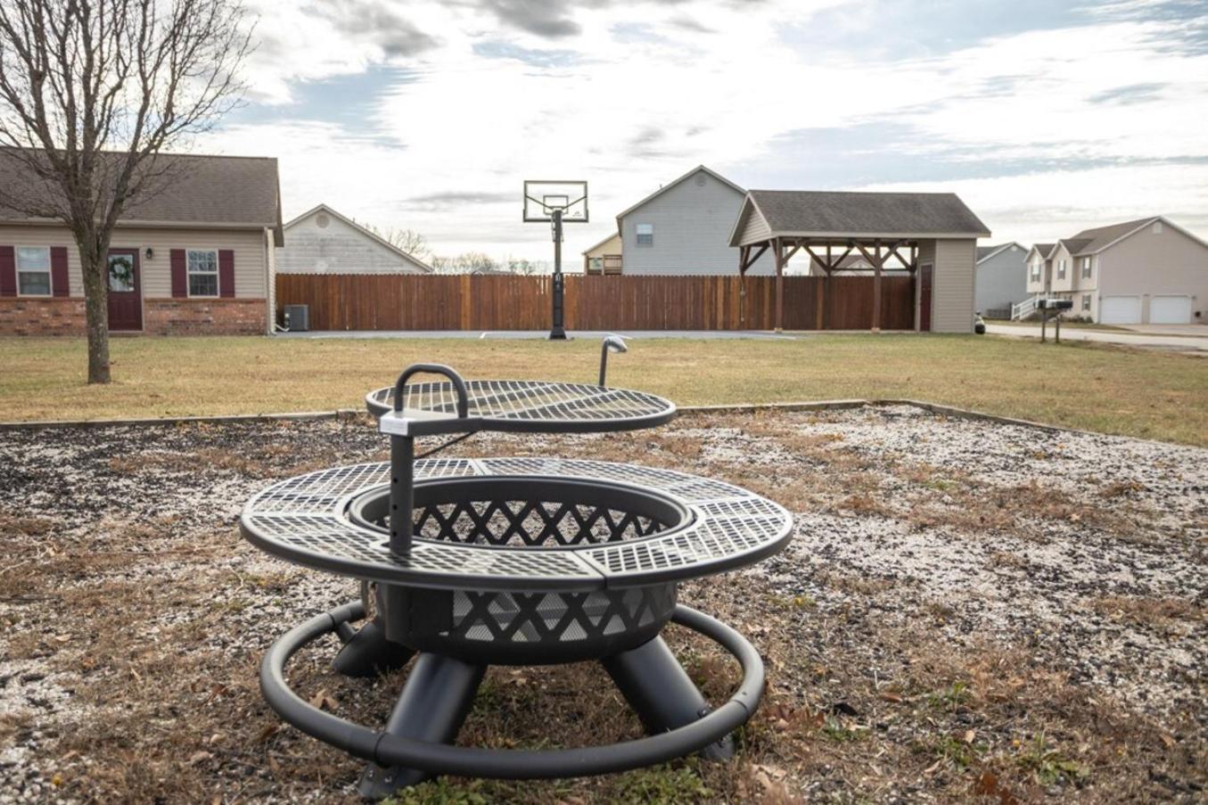 Tiny Home With Hot Tub Near Ft Leonard Wood! Waynesville Eksteriør bilde