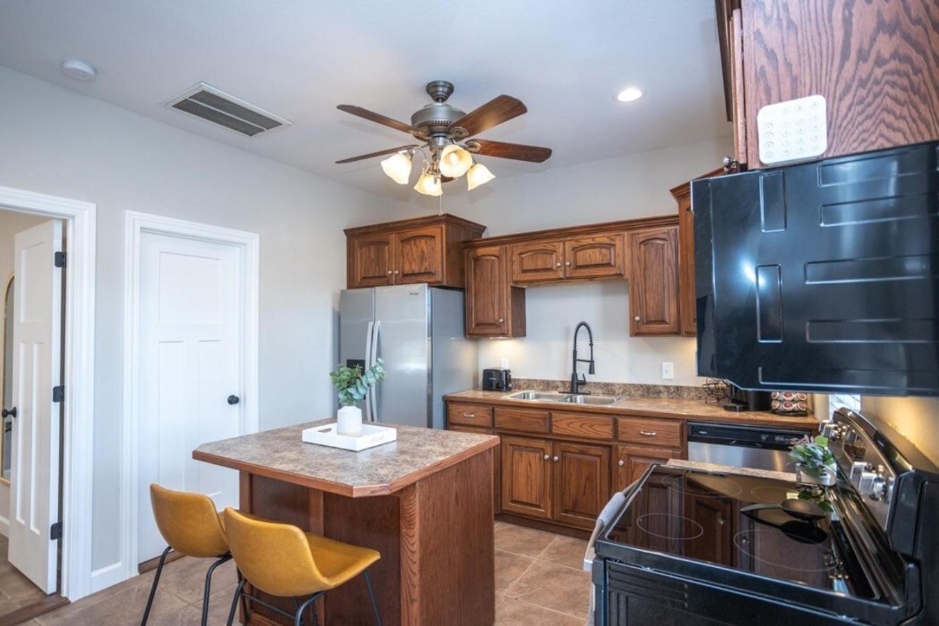 Tiny Home With Hot Tub Near Ft Leonard Wood! Waynesville Eksteriør bilde