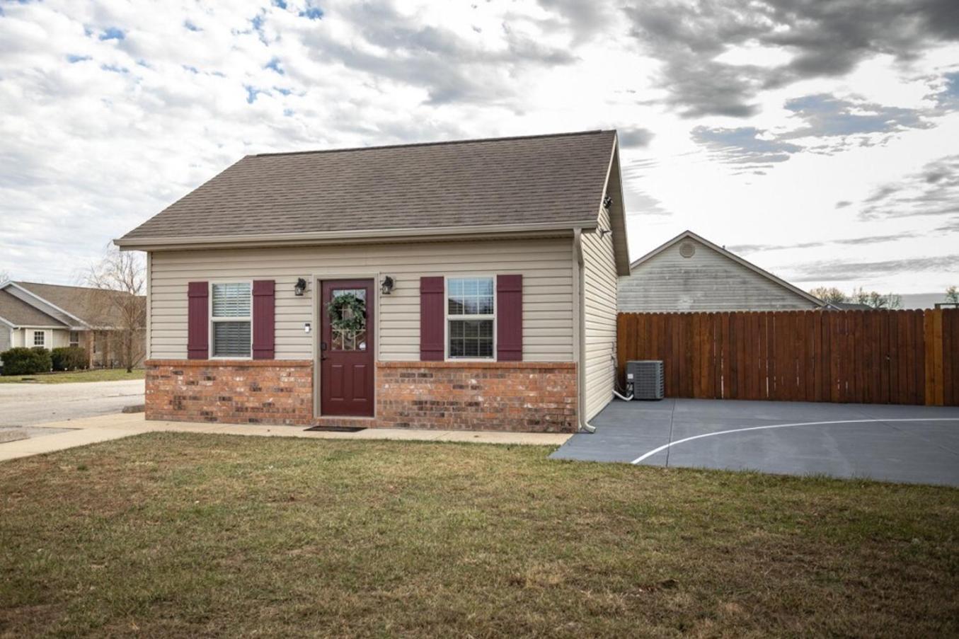 Tiny Home With Hot Tub Near Ft Leonard Wood! Waynesville Eksteriør bilde